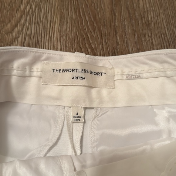 Aritzia White Effortless Shorts - Picture 2 of 3